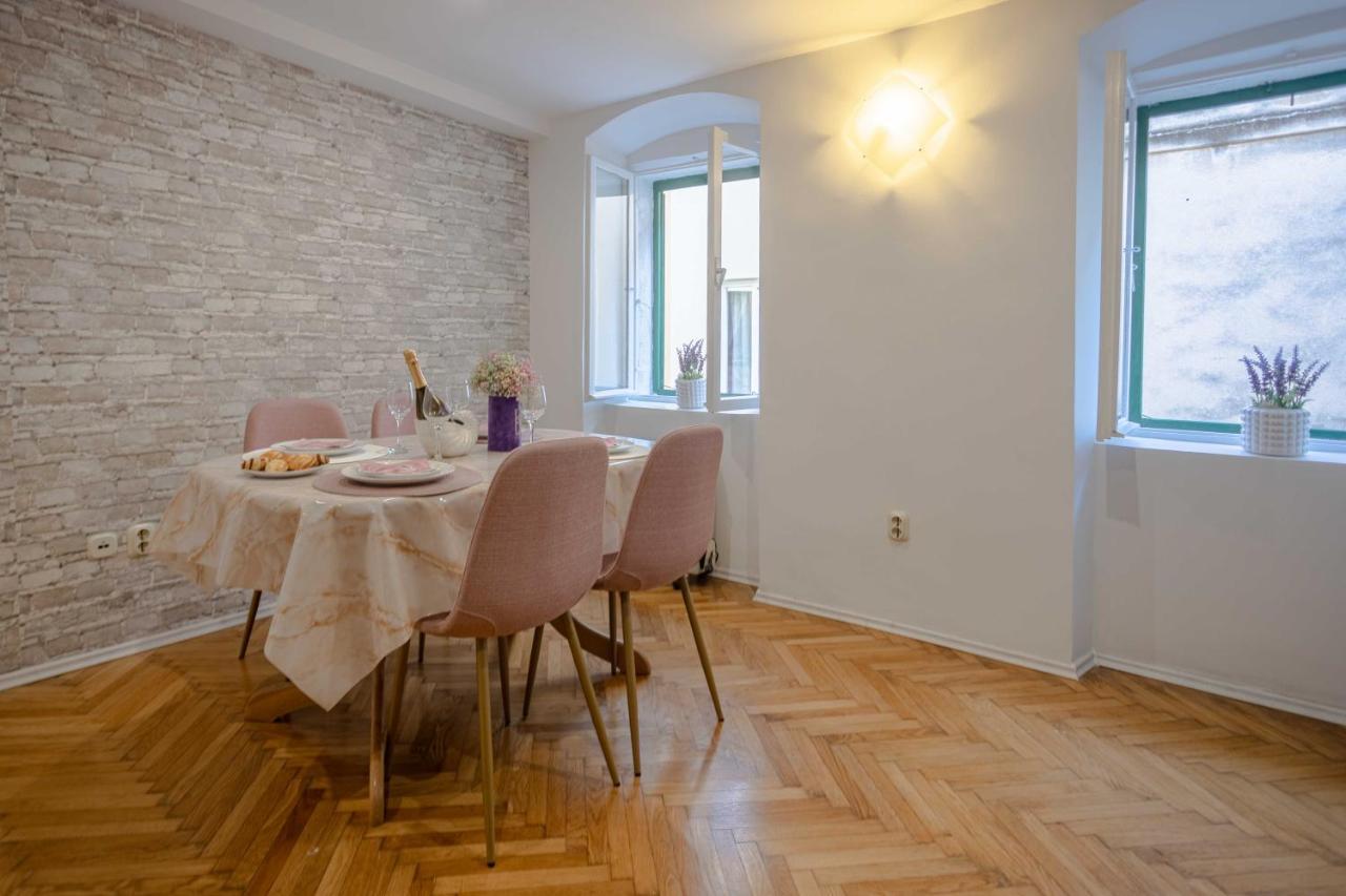 Daloro Suite Split Buitenkant foto